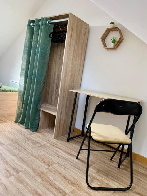 Hébergement de vacances Maison 3 - 600m Metro Marbrerie - Lille Mons-en-Baroeul