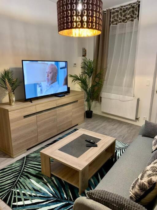 Maison 3 - 600m Metro Marbrerie - Lille Hébergement de vacances